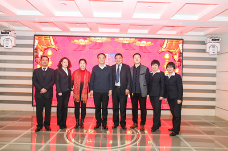 同心、同行、同享&mdash;物業(yè)公司2015年年終總結(jié)暨表彰大會