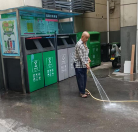 愛護(hù)環(huán)境從我做起，點(diǎn)滴行動(dòng)匯聚整潔力量！