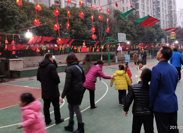 “賞花燈、猜燈謎、鬧元宵、送祝福”