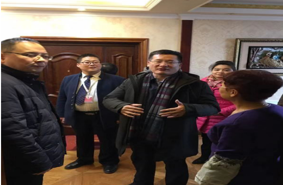 雁塔區(qū)區(qū)委副書記、代區(qū)長(zhǎng)趙雷蒞臨【朱雀云天】小區(qū)檢查冬季供暖情況