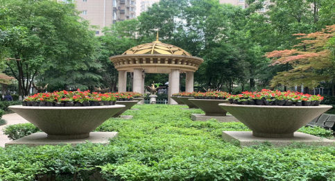 綠葉紅花  喜迎&ldquo;五&middot;一&rdquo;